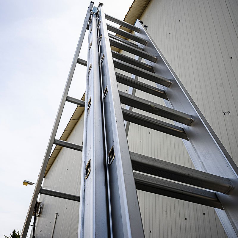 TRIPLE ALUMINIUM LADDER 3x13 7.56m - Image 2
